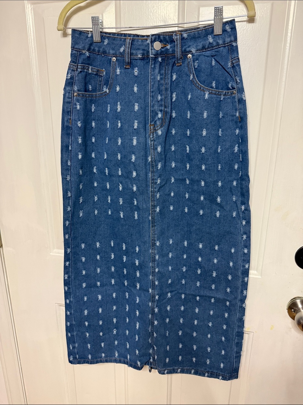 NWT Women’s Blue Denim Midi Skirt by CiMuk 28” waist, 34” length & 38” hips